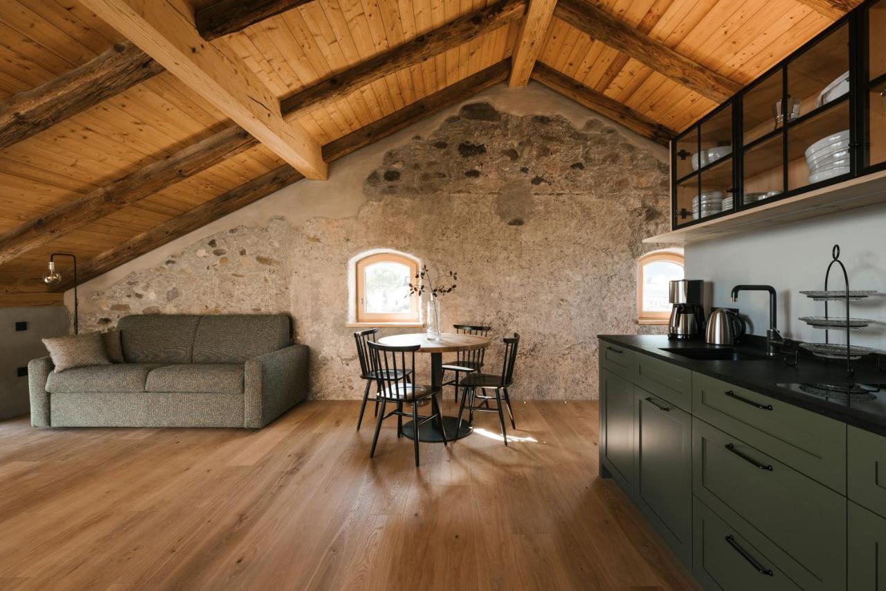 St. Vigilius Modern Historic Apartments Nalles Exterior photo