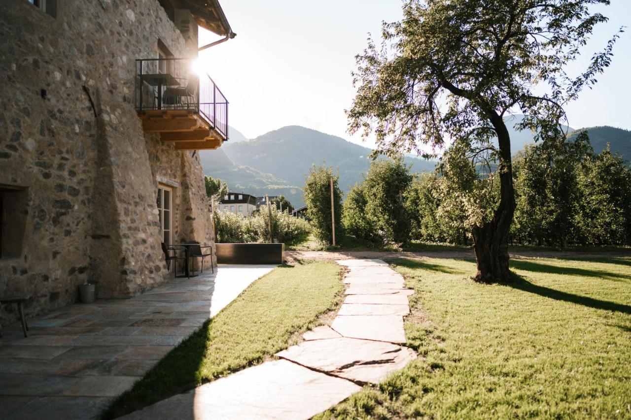 St. Vigilius Modern Historic Apartments Nalles Exterior photo