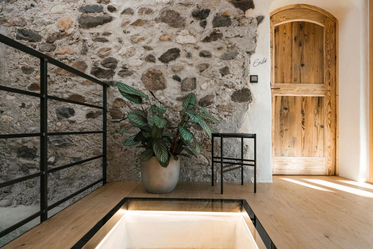 St. Vigilius Modern Historic Apartments Nalles Exterior photo